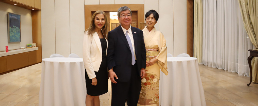 Rectora Luperfina Rojas se reúne con Embajador de Japón 