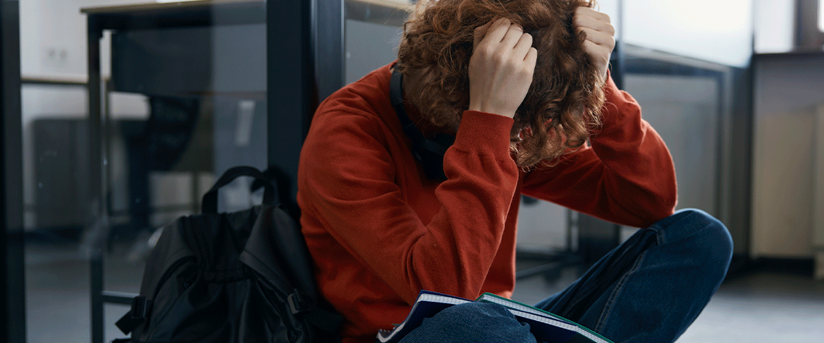 ¿Estrés en período de pruebas? Psicólogo entrega consejos para mantener la calma durante las evaluaciones