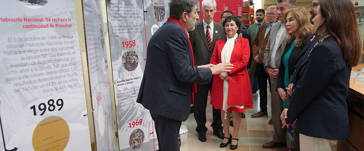 Servel y Universidad de La Serena inauguraron exposición en homenaje a los 100 años de historia democrática