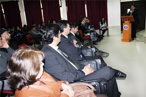 Director General de Relaciones Económicas Internacionales presenta conferencia en la ULS