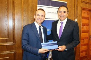visita embajador italia uls 2