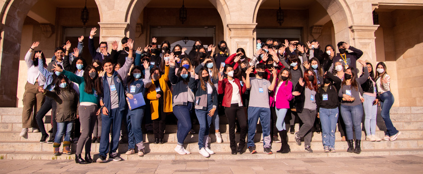 Estudiantes que desean continuar estudios en Pedagogía visitan la ULS 