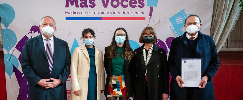 Gobierno, ULS, U. de Chile y UFRO firman convenio para fortalecer el derecho a la información y libertad de prensa 