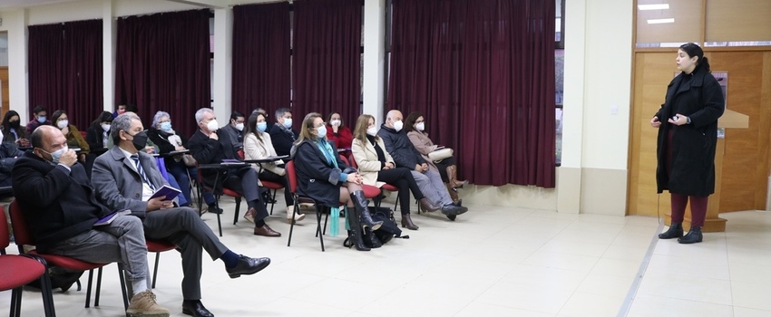 Subsecretaria de Servicios Sociales participa en Módulo Vota Informado 