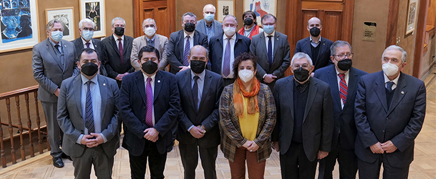 Universidades Regionales sesionan en Museo del Grabado de la Universidad de Playa Ancha