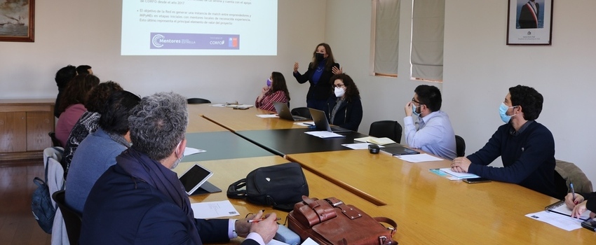 Decana de la FACSEJ expone sobre iniciativas llevadas a cabo por la Facultad en Gabinete Económico Regional 