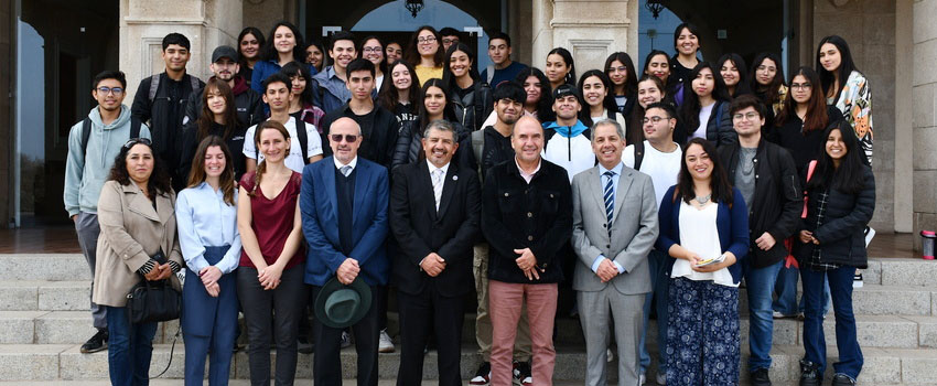 ULS y Alianza Francesa se unen para incentivar a estudiantes a realizar movilidad internacional 