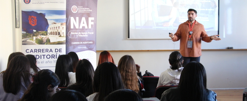 Oficina de Seguimiento de Egresados entrega herramientas sobre currículum y entrevista laboral a estudiantes de Auditoría