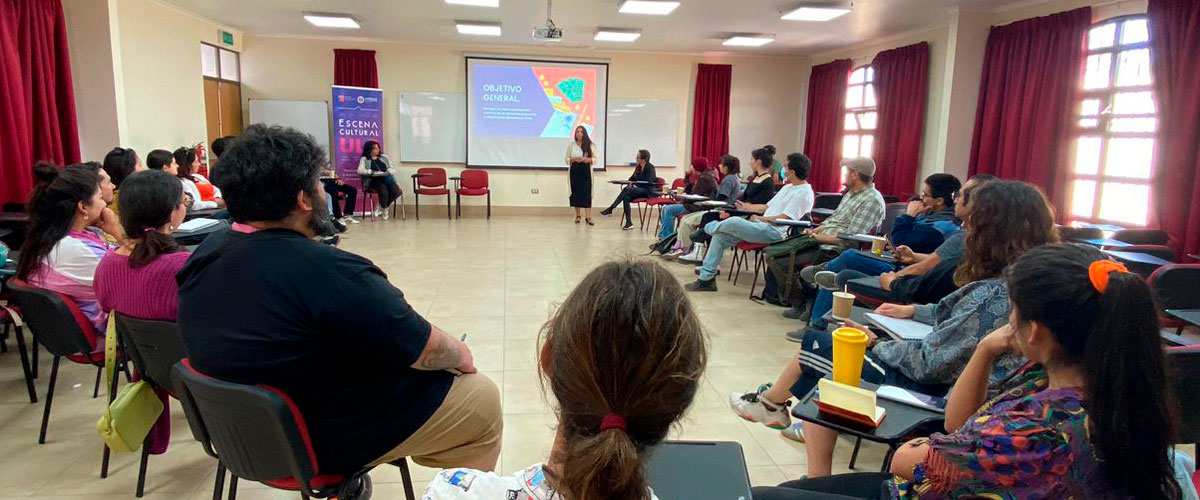 Taller entrega herramientas formativas para la gestión integral de proyectos artísticos y culturales