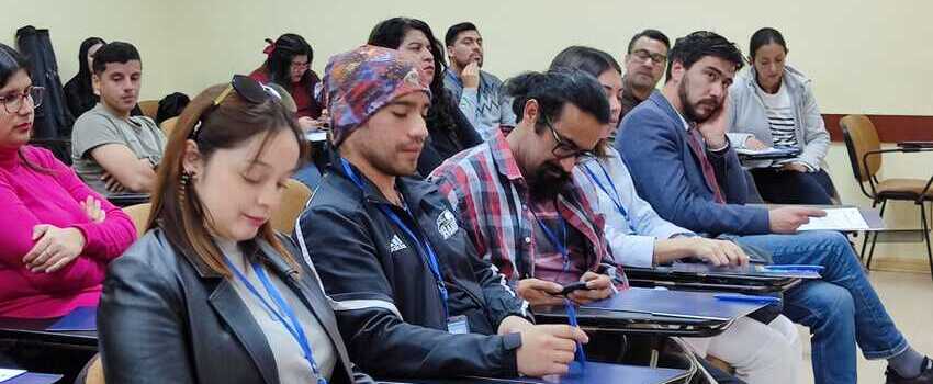Ad Portas ULS y Pedagogía en Educación General Básica realizan conversatorio entre titulados y estudiantes de último año 