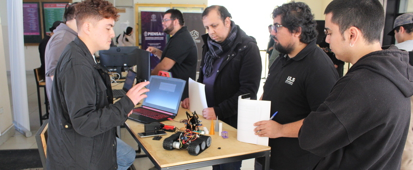 Estudiantes FIULS participan en Expo Mundo Maker 