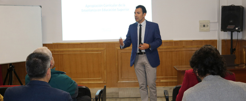Académicos de la FACSEJ participan en taller sobre Apropiación Curricular 