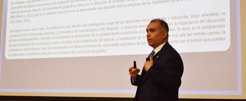 Presentan resultados de investigación sobre Desarrollo del Pensamiento Geográfico 	