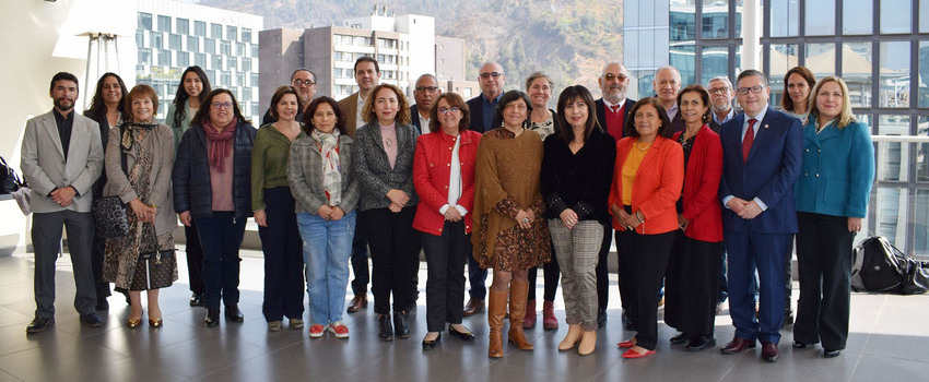 Experta en aprendizaje profesional y formación docente expondrá en seminario internacional de la Comisión de Fortalecimiento de Pedagogías del CRUCH 