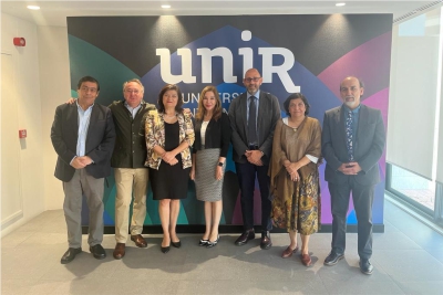 Rectoras y rectores de ues. nacionales junto a representantes de la Universidad UNIR de España. Image