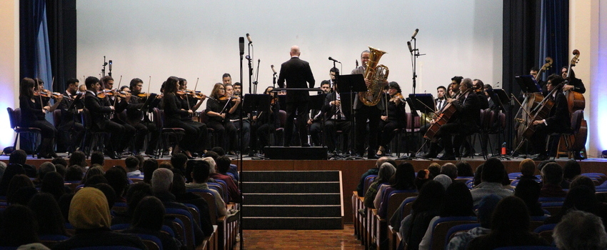 Concierto OSULS cautivó al público con interpretación del tubista Patricio Cosentino y la dirección de David Handel 