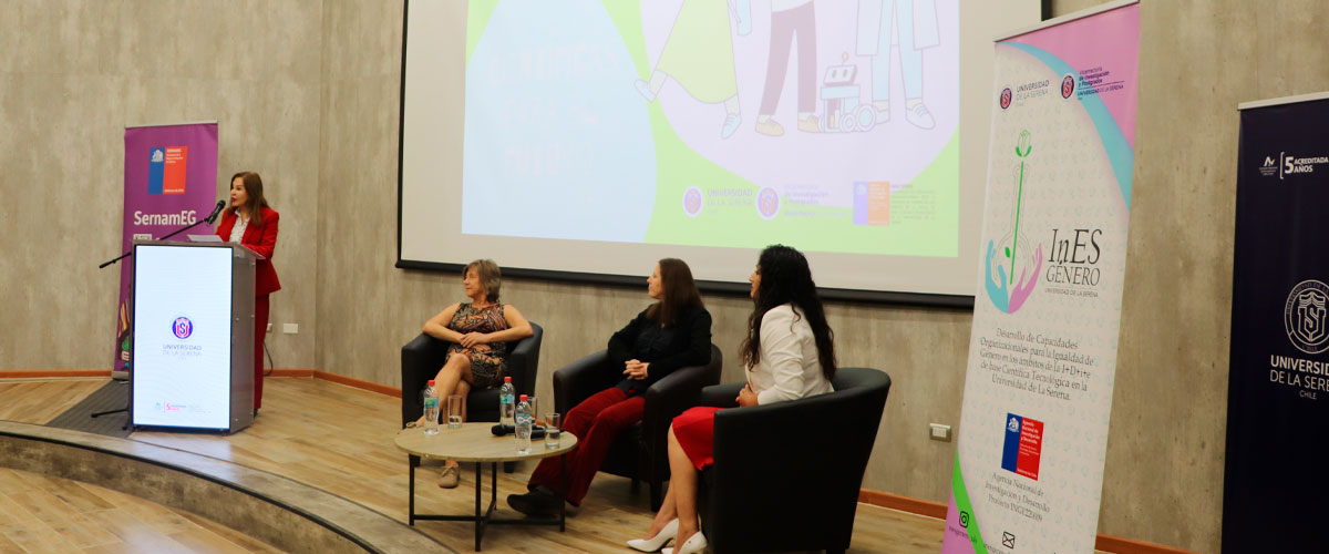 ULS y SernamEG realizan conversatorio en torno a la ciencia y tecnología dirigido a alumnas de enseñanza media
