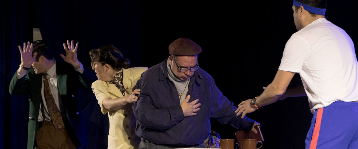 Establecimientos educacionales disfrutan de la obra de teatro 'El Claustro de los Ciervos' 