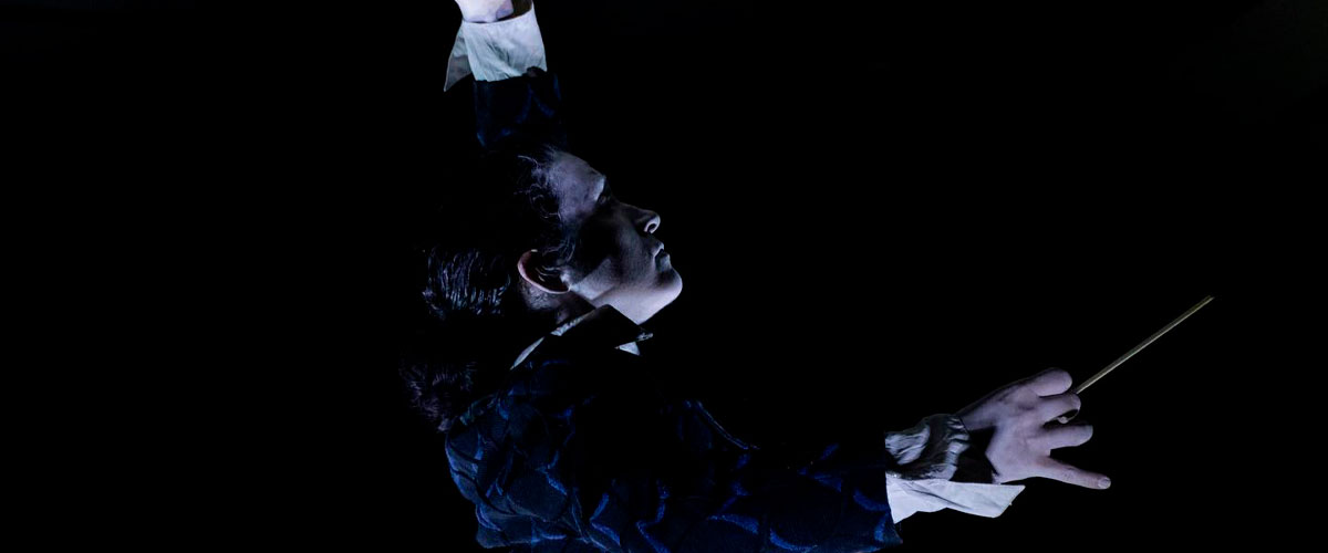 Muestra artística de Danza Butoh situó a la audiencia en el último mes de vida y la muerte de Jorge Peña Hen