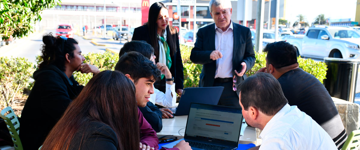 Más de mil personas han sido orientadas por estudiantes de Auditoría en el marco de la Operación Renta 2024