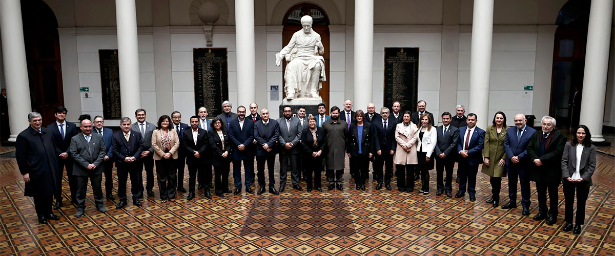 En Sesión Conmemorativa de los 70 años del CRUCH: Presidente Boric anunció nuevo fondo de financiamiento a investigación para las Universidades