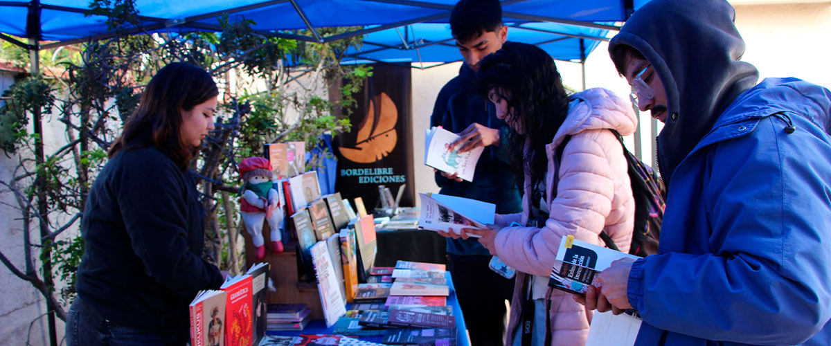 Cerca de un centenar de escolares asistieron a la Feria Literaria Encuentros Stellares de Casa Editorial USerena