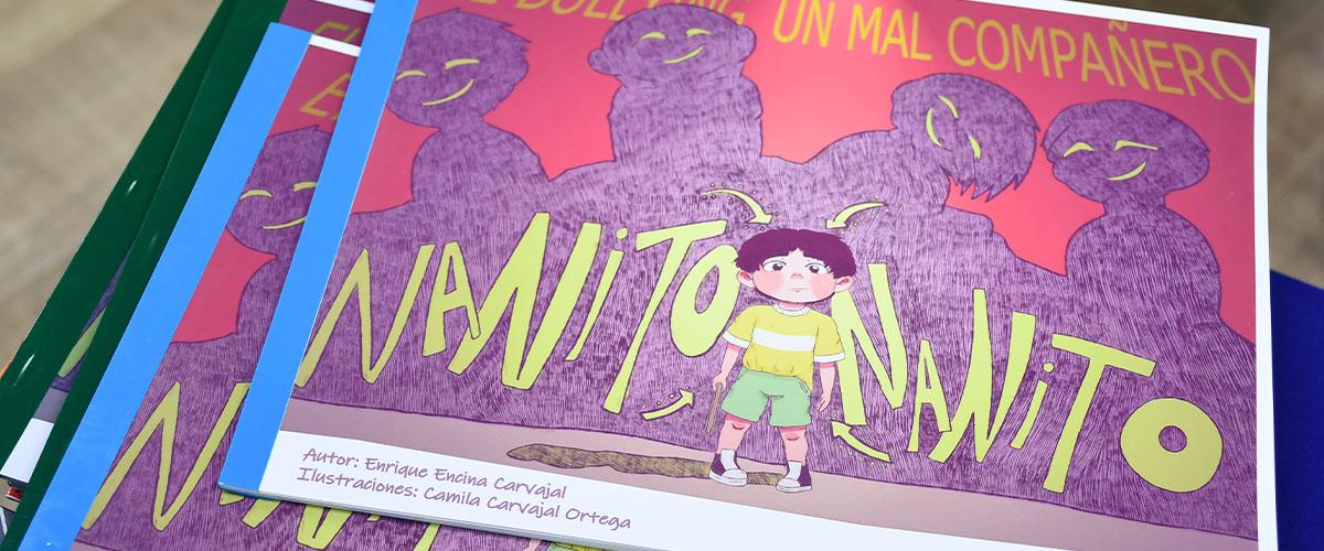 En la Biblioteca Central USerena realizan lanzamiento de libro sobre el bullying