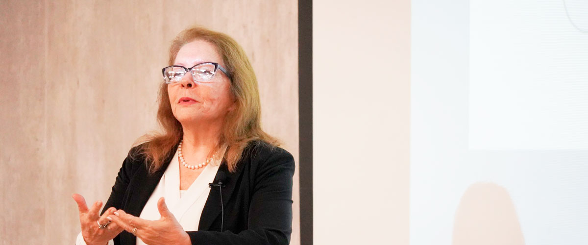 Premio Nacional de Ciencias de la Educación realizó charla sobre inclusión y aseguramiento de la calidad