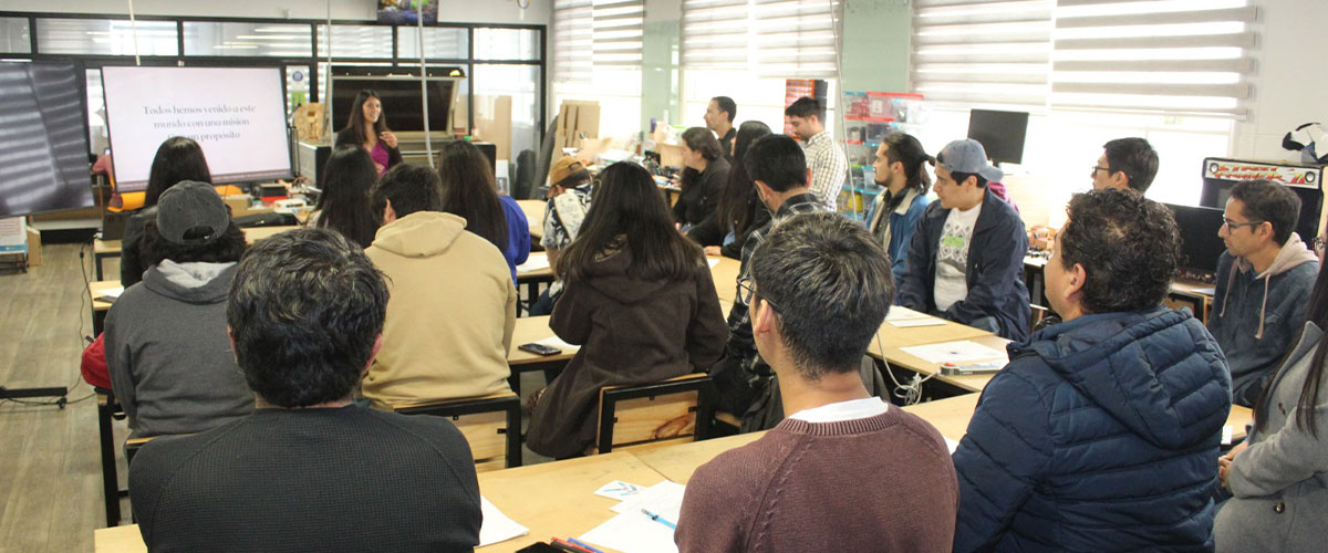 Expertos en emprendimientos se reunieron con estudiantes y egresados