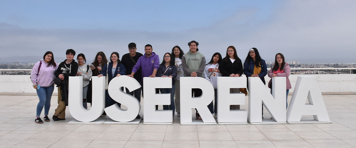 Estudiantes de Pedagogía de la Universidad de Los Lagos visitan USerena para explorar nuevas realidades educativas 