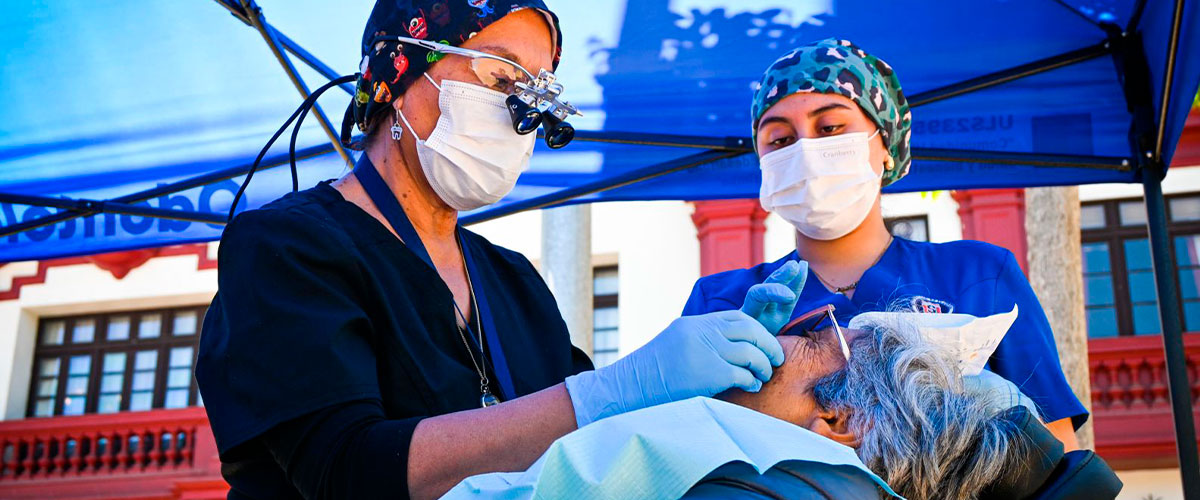 Estudiantes de Odontología promueven la lucha contra el cáncer oral en la comunidad